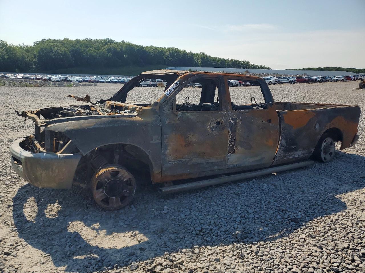 2018 Ram 3500 Tradesman, VIN 3C63R3GL4JG330104 — Burn