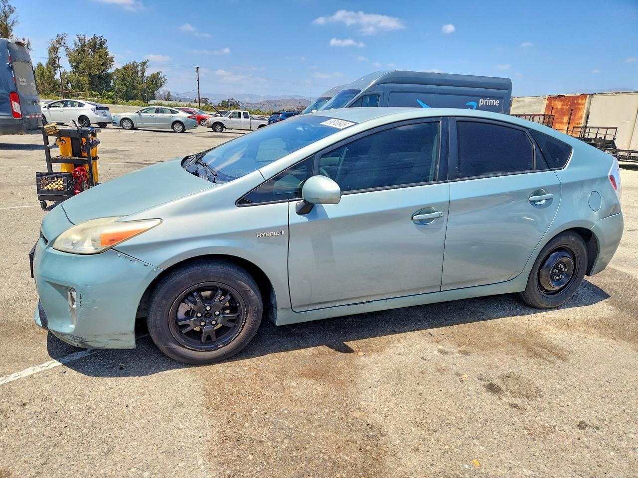 2015 Toyota Prius Four, VIN JTDKN3DU9F1941880 — Front end