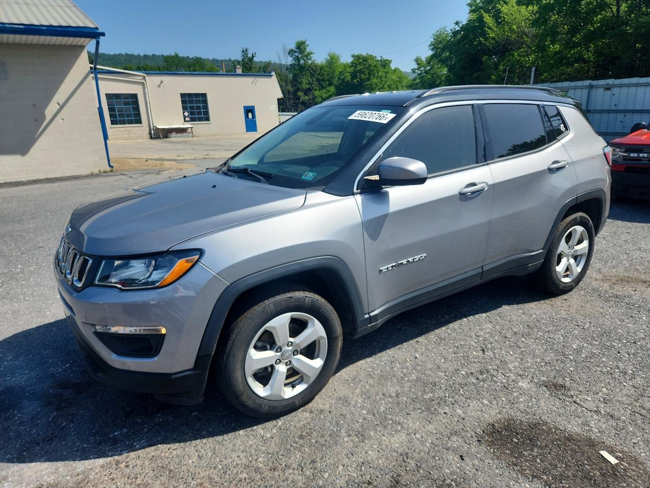 2018 Jeep Compass Altitude, VIN 3C4NJDBB7JT162687 — Normal wear