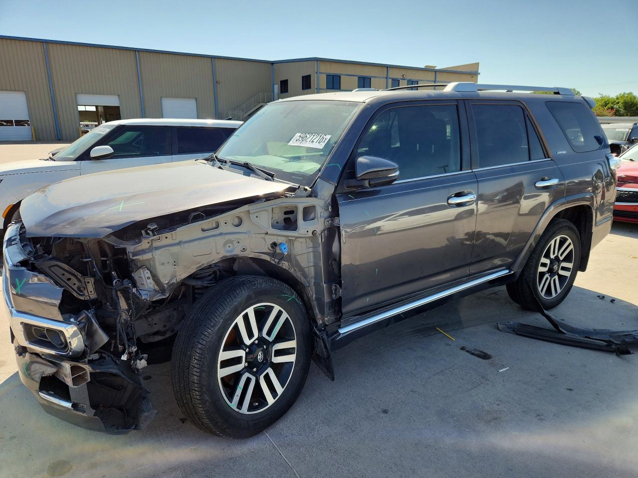 2018 Toyota 4Runner Limited, VIN JTEBU5JR8J5565989 — Front end