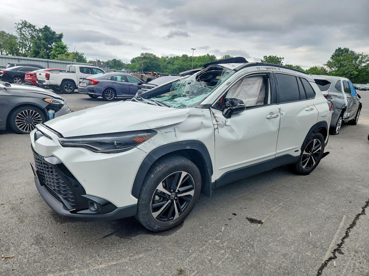 2024 Toyota Corolla Cross Hybrid XSE, VIN 7MUFBABG5RV023830 — Rollover