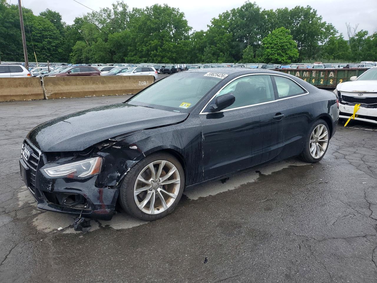 2013 Audi A5 Premium, VIN WAUCFAFR8DA041285 — Перед