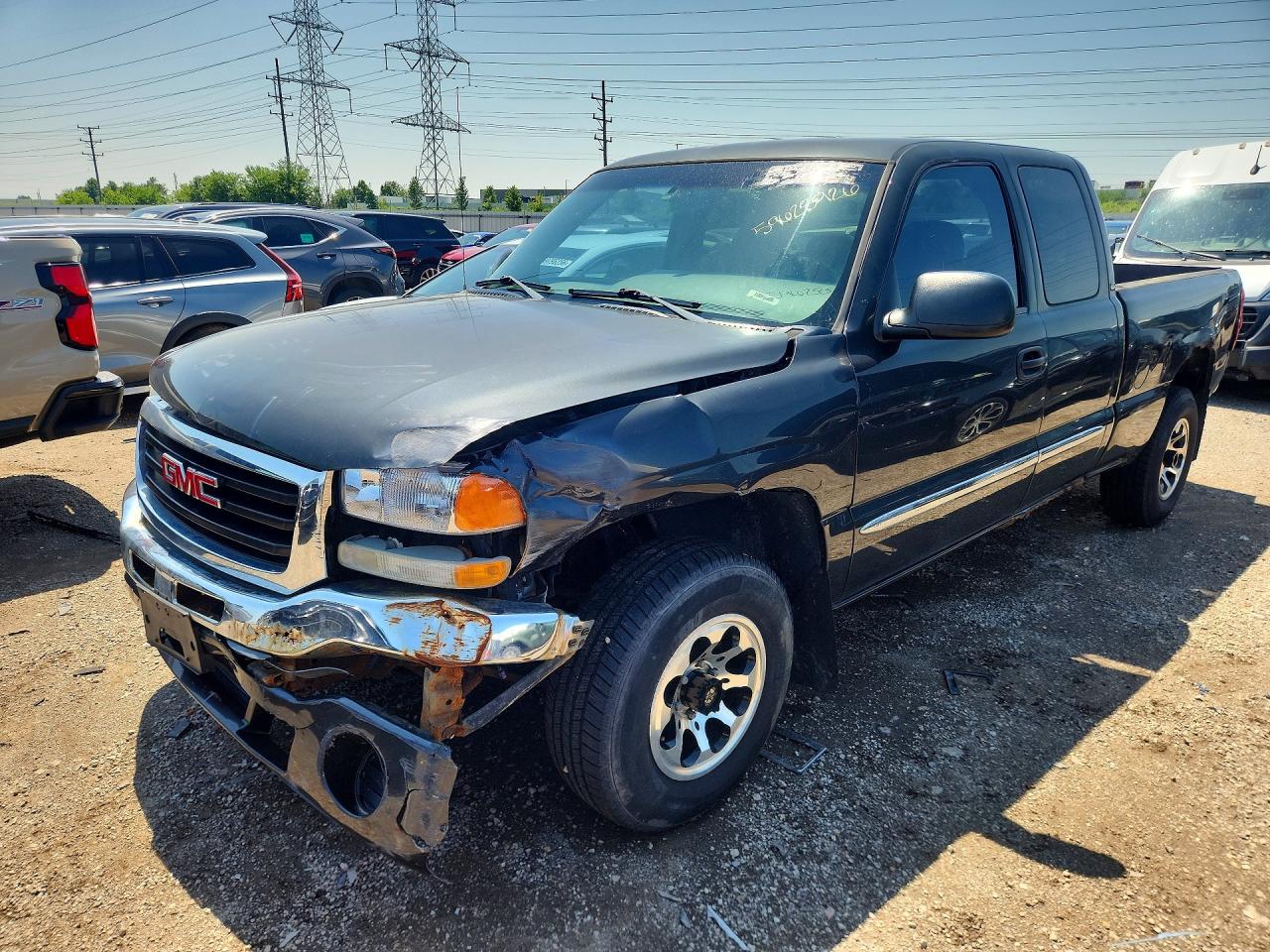 2003 GMC Sierra 1500, VIN 1GTEK19T23E254285 — Front end