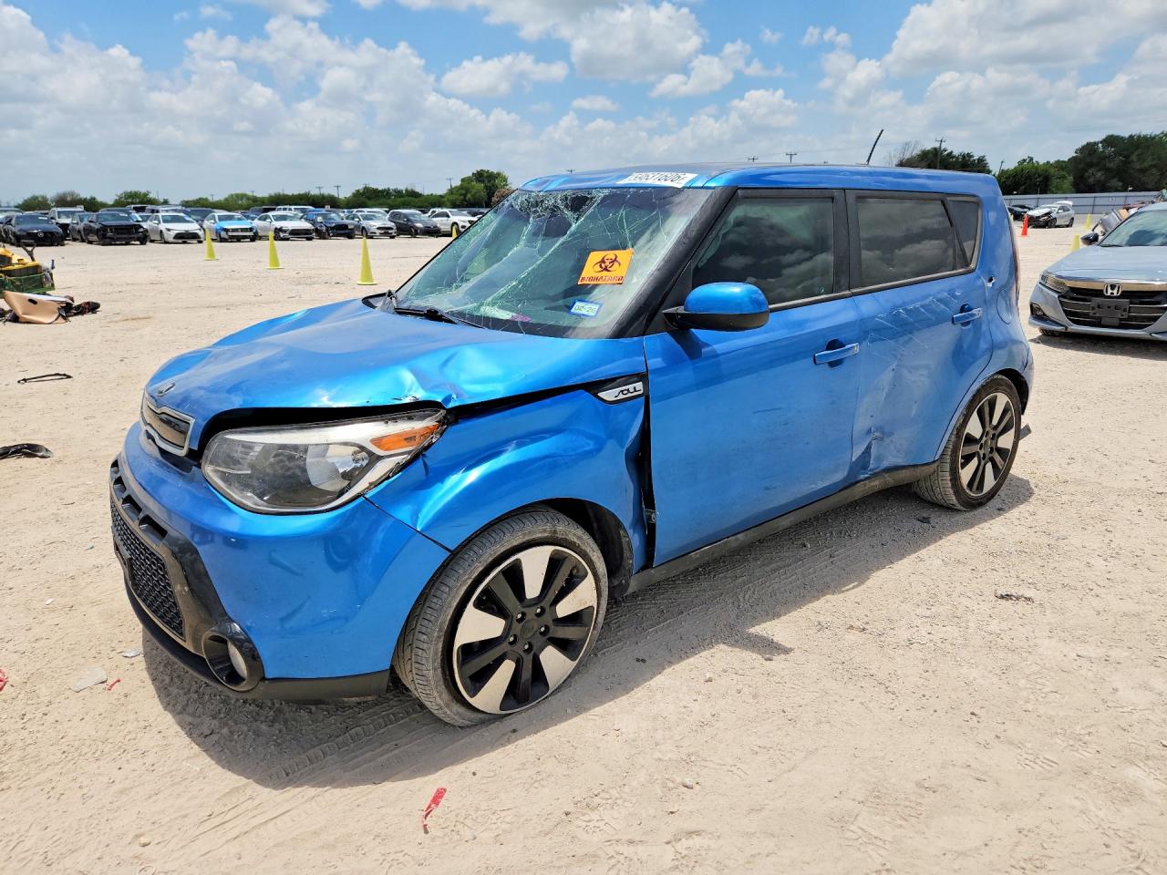 2016 Kia Soul +, VIN KNDJP3A59G7383448 — Front end