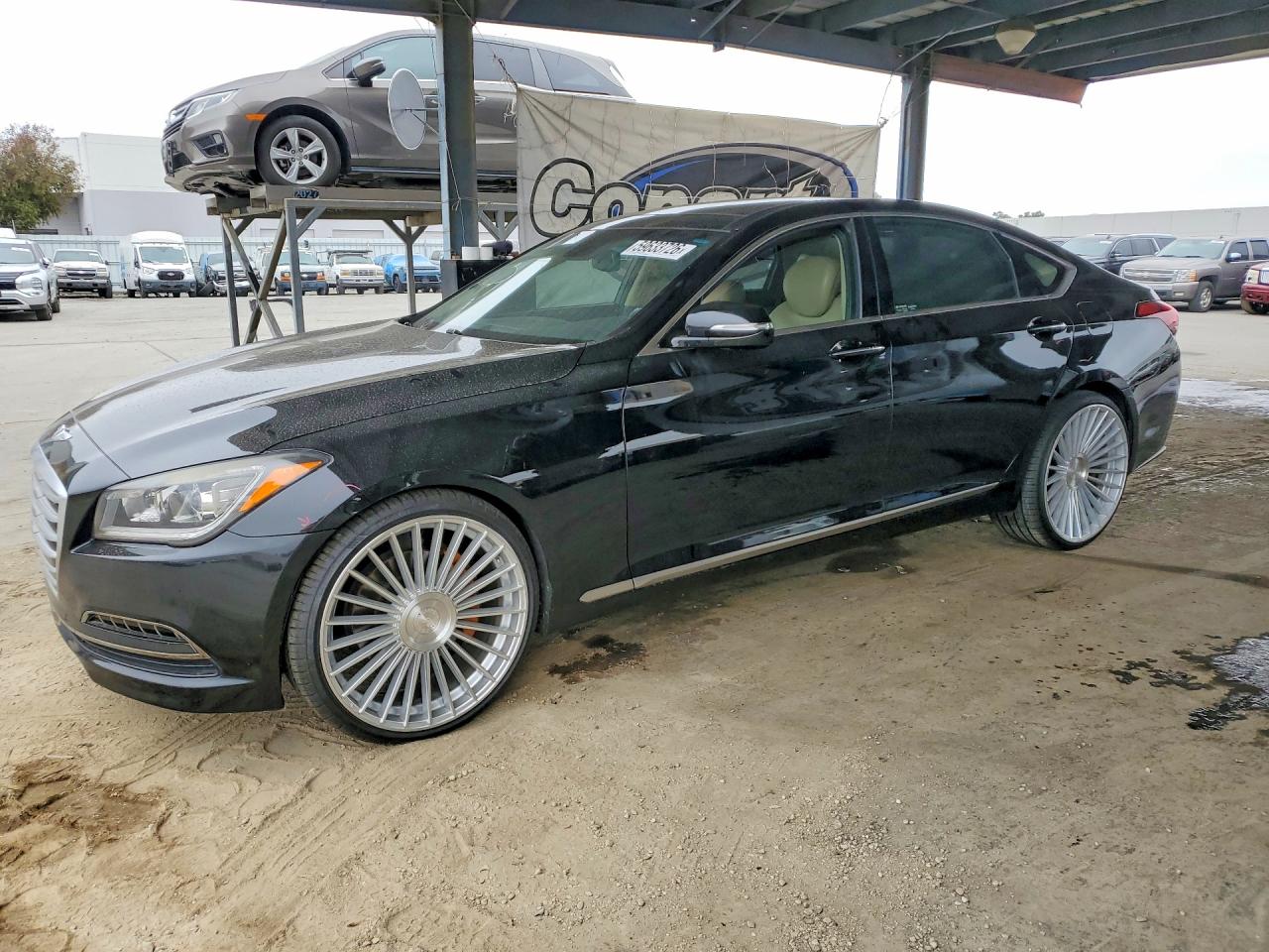 2015 Hyundai Genesis 3.8L, VIN KMHGN4JE0FU036107 — Бок
