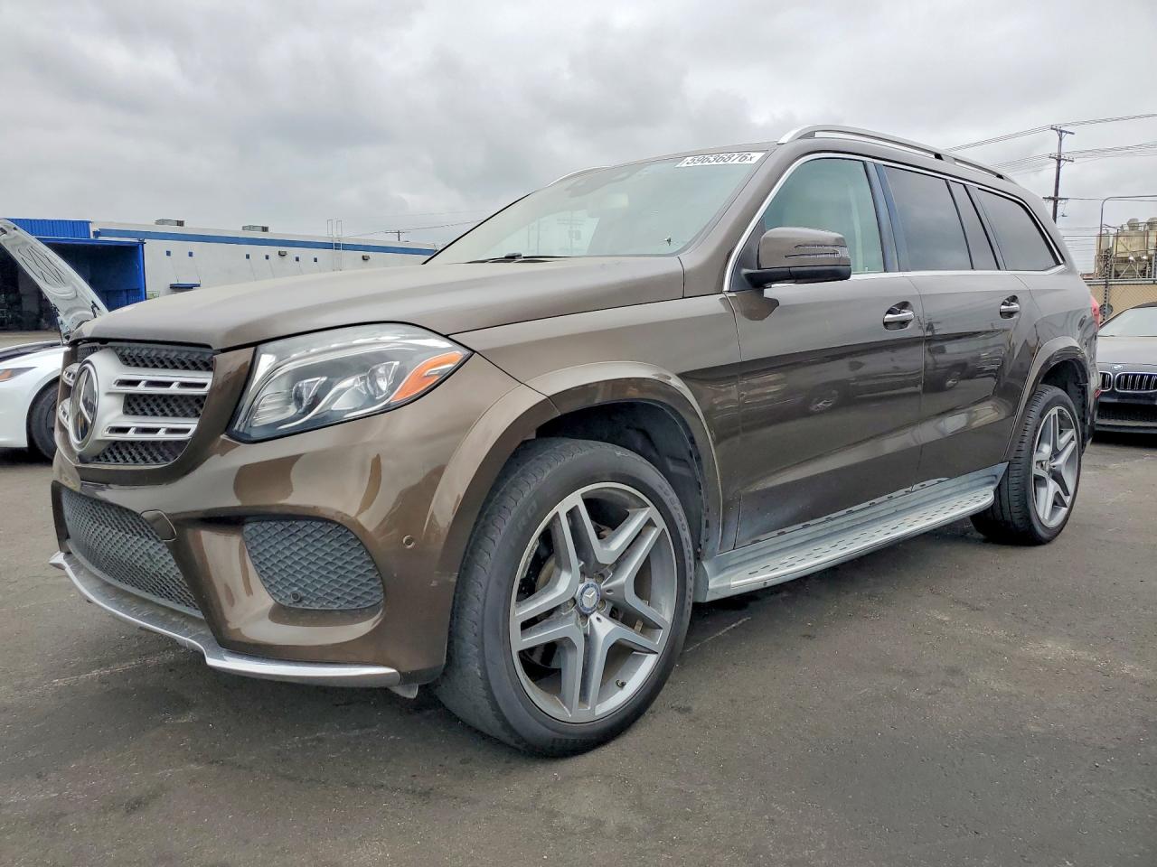 2017 Mercedes-Benz GLS 550, VIN 4JGDF7DE0HA838271 — Мелкие вмятины и царапины