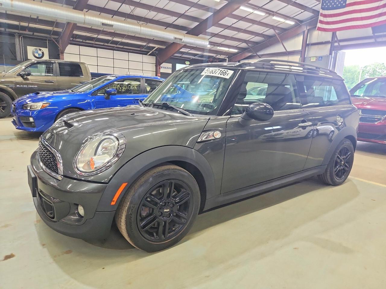 2012 MINI Clubman S, VIN WMWZG3C58CTY38191 — Мелкие вмятины и царапины