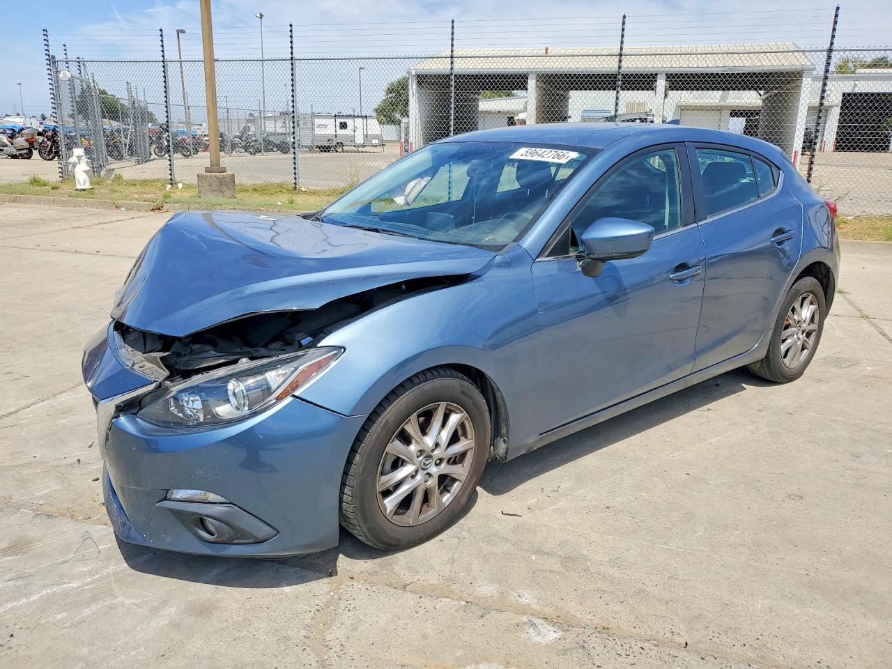 2016 Mazda 3 i Touring, VIN 3MZBM1M78GM323484 — Front end