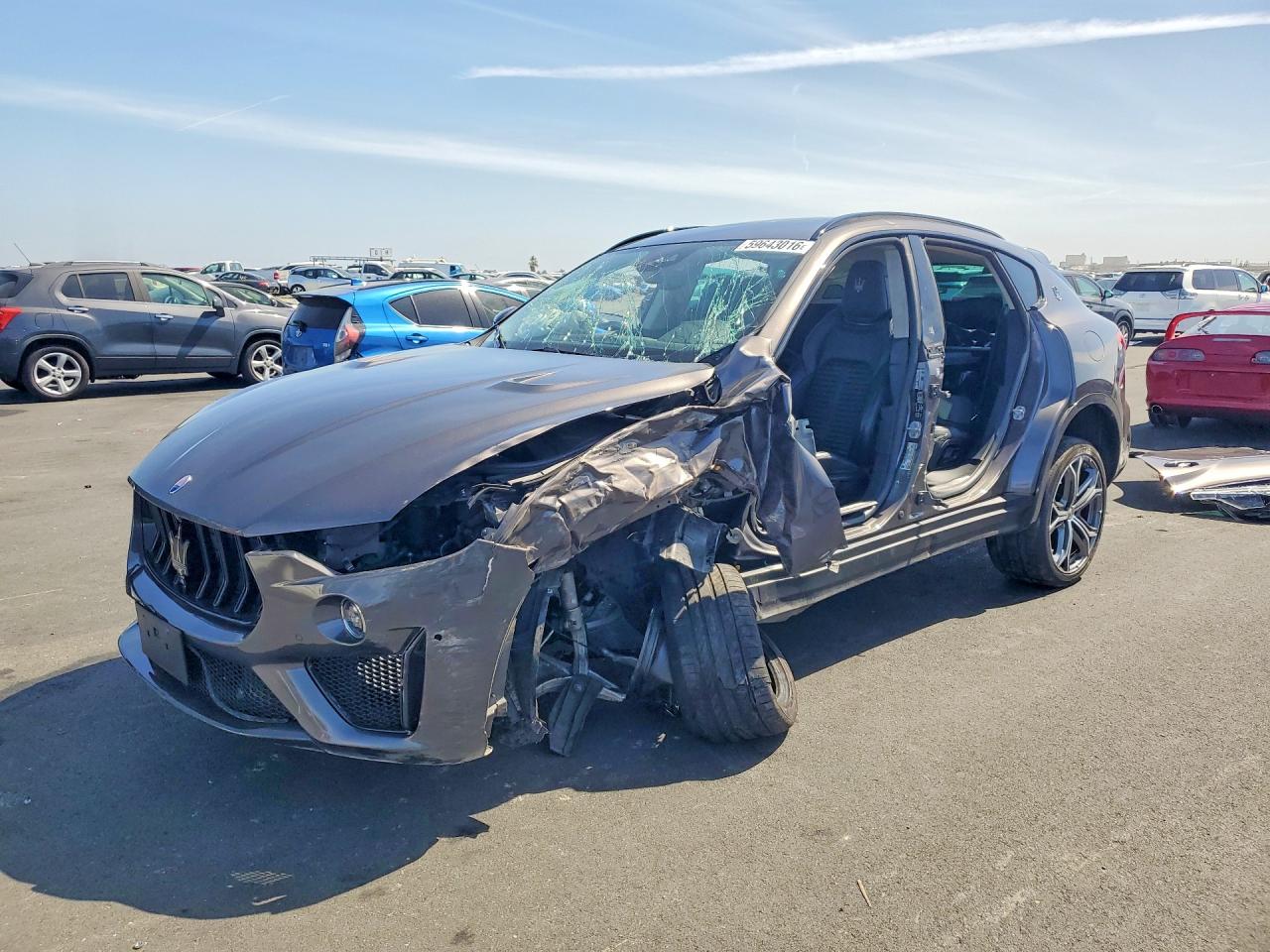 2019 Maserati Levante GTS, VIN ZN661ZUA5KX323158 — Front end