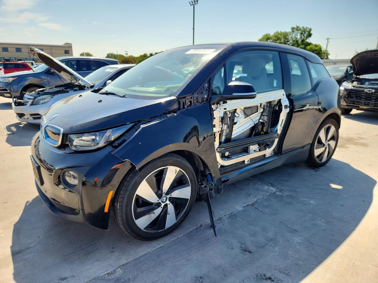 2017 BMW i3, VIN WBY1Z8C32HV892957 — Бок