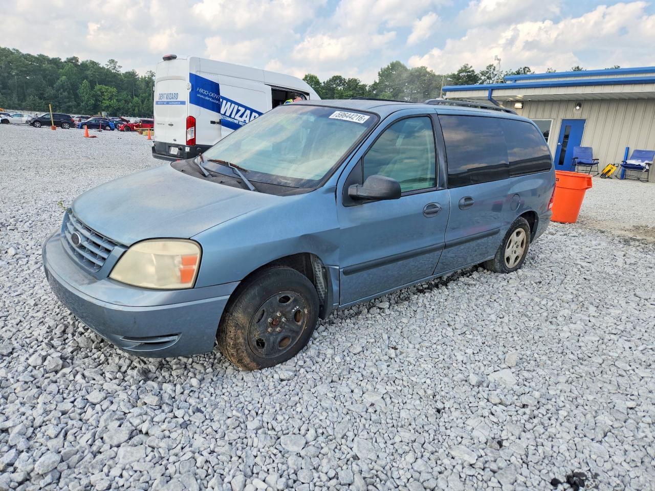 2005 Ford Freestar SE, VIN 2FMZA51695BA84146 — Rear end