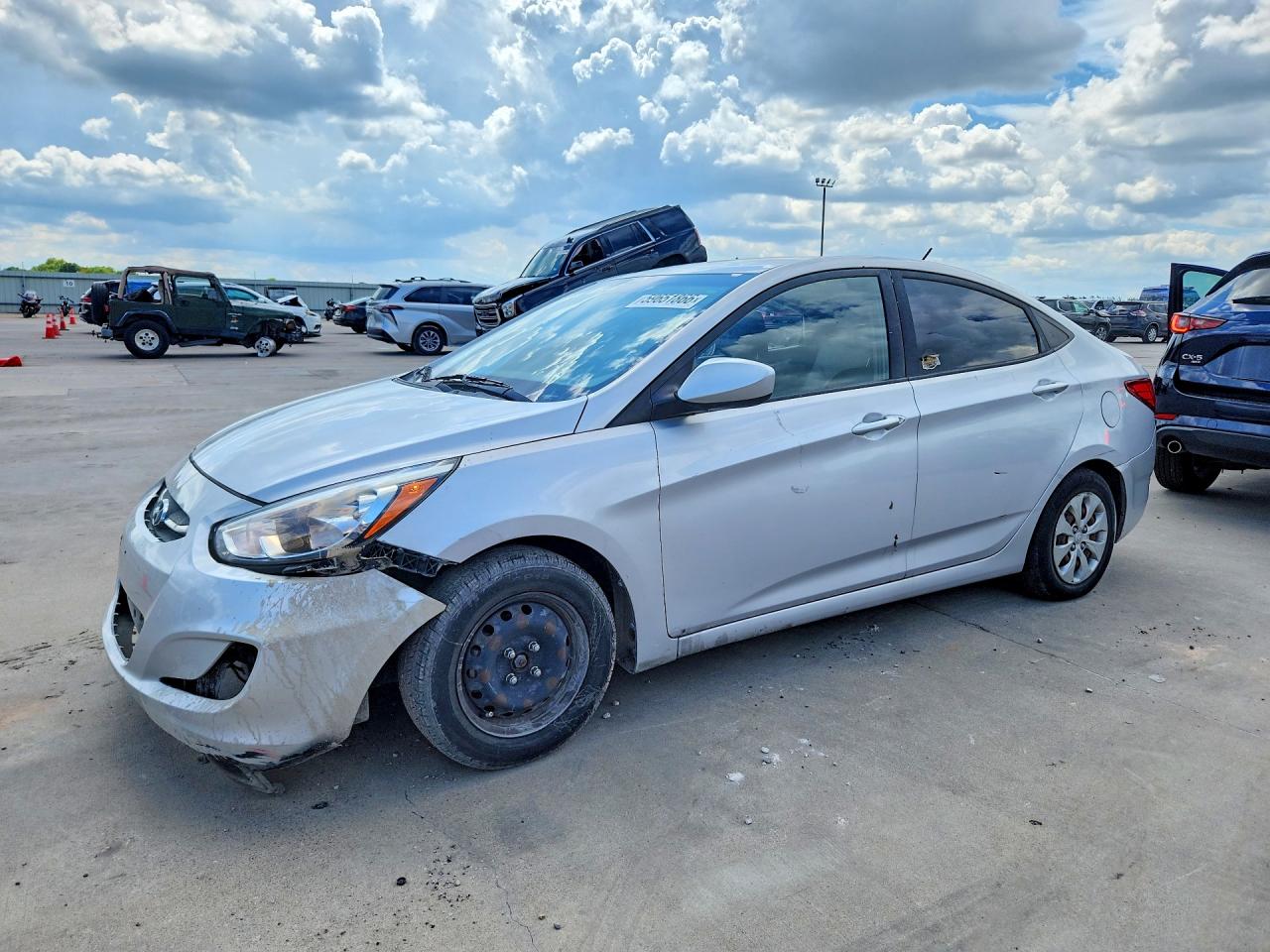 2017 Hyundai Accent SE, VIN KMHCT4AE7HU286516 — Auction photo 1 of 4