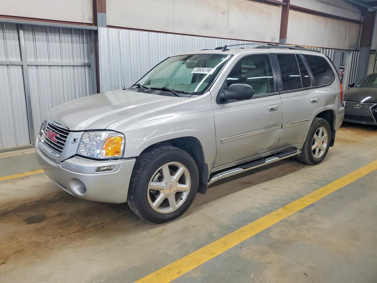 2008 GMC Envoy SLT, VIN 1GKDT13S082249494 — Перед