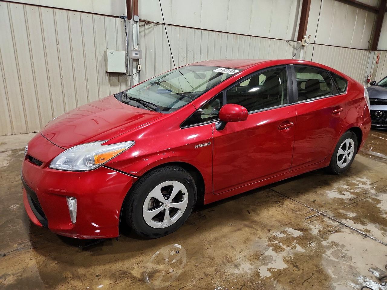 2013 Toyota Prius Five, VIN JTDKN3DU3D5579566 — Front end