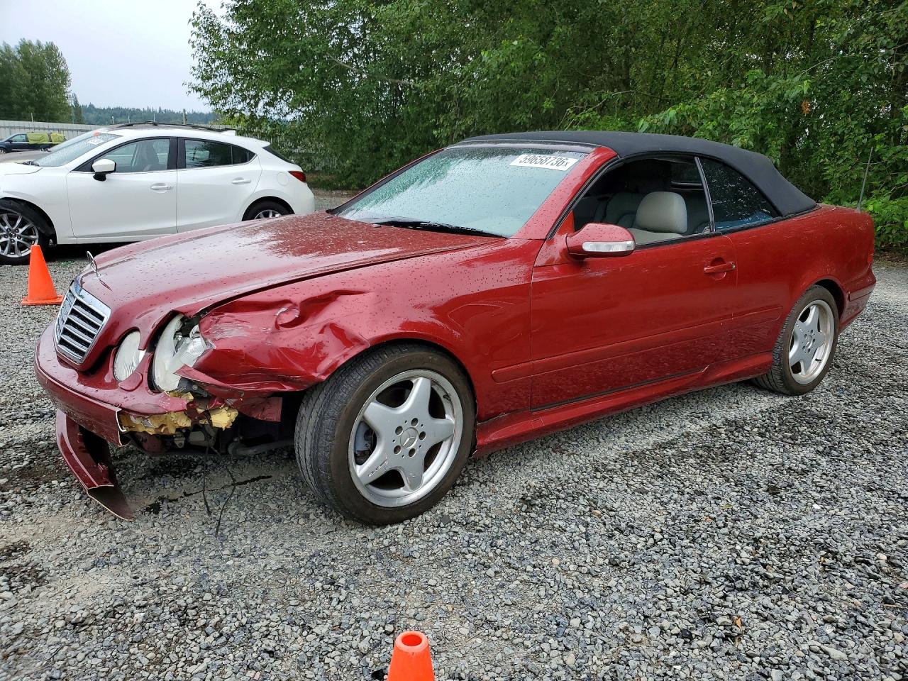 2003 Mercedes-Benz CLK 430, VIN WDBLK70G13T137785 — Front end