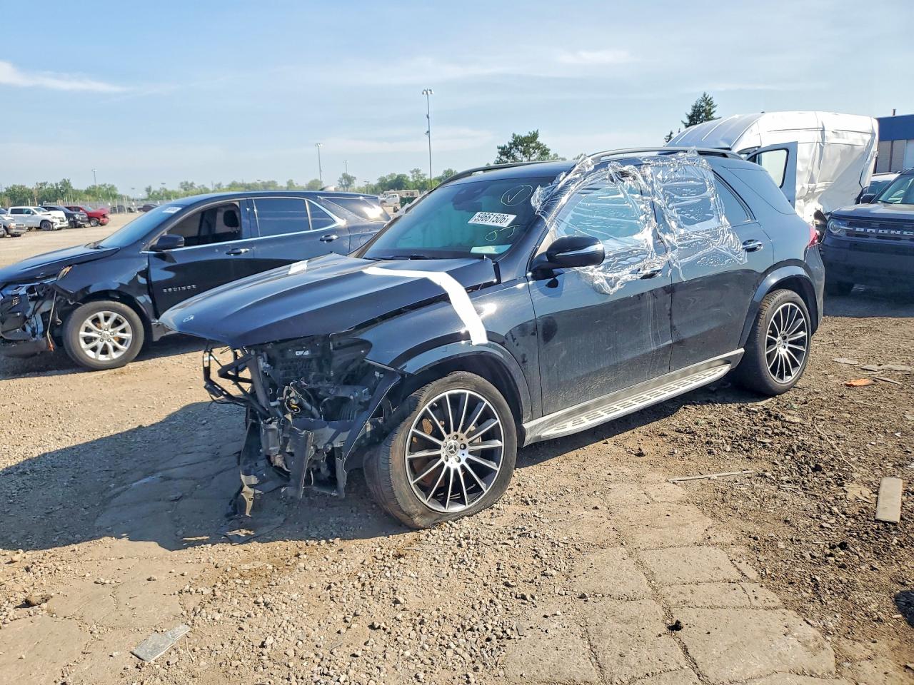 2022 Mercedes-Benz GLE 450, VIN 4JGFB5KB5NA744898 — Front end