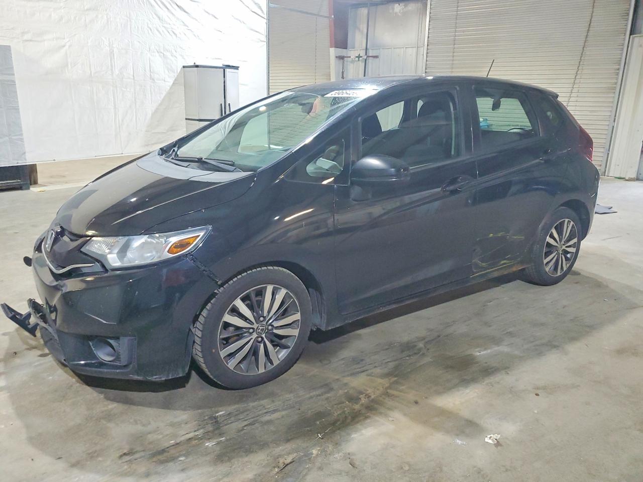 2015 Honda Fit EX-L, VIN 3HGGK5H85FM701172 — Front end