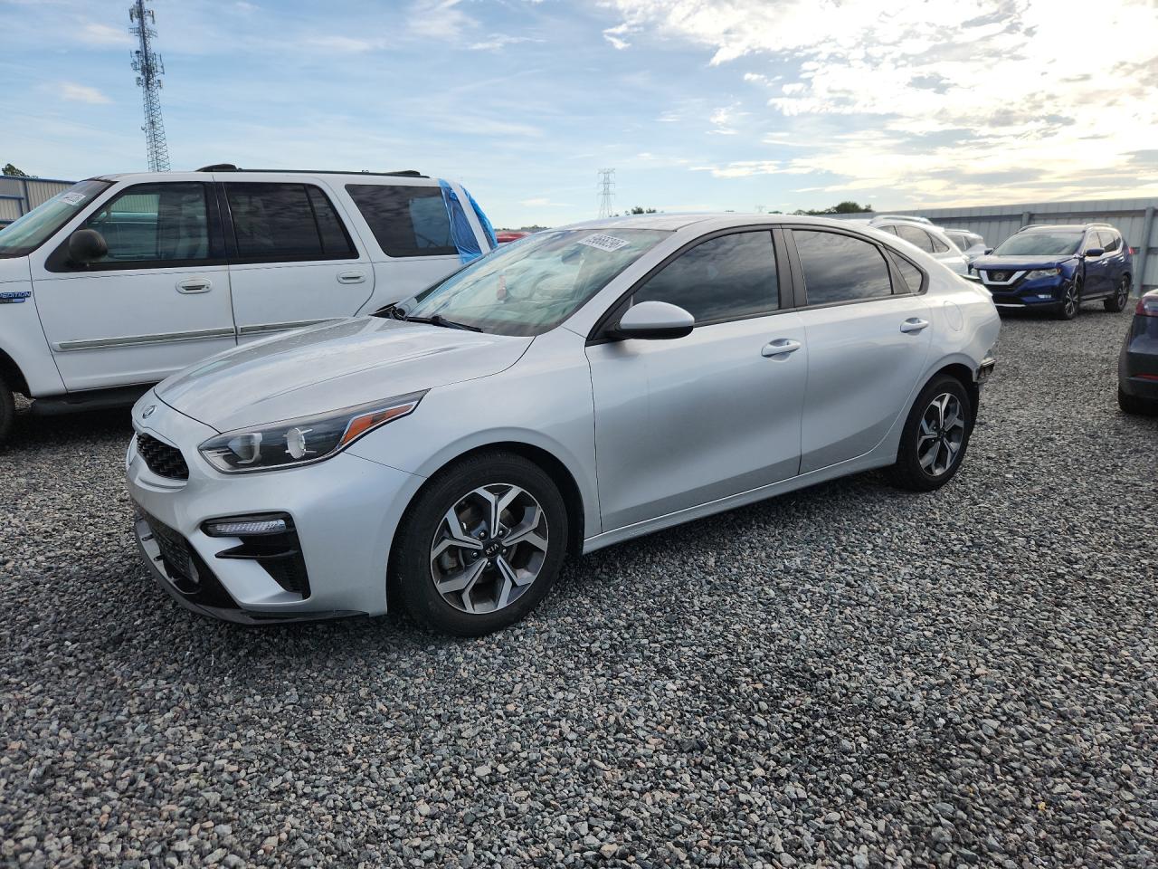 2021 Kia Forte LXS, VIN 3KPF24AD9ME348891 — Rear end
