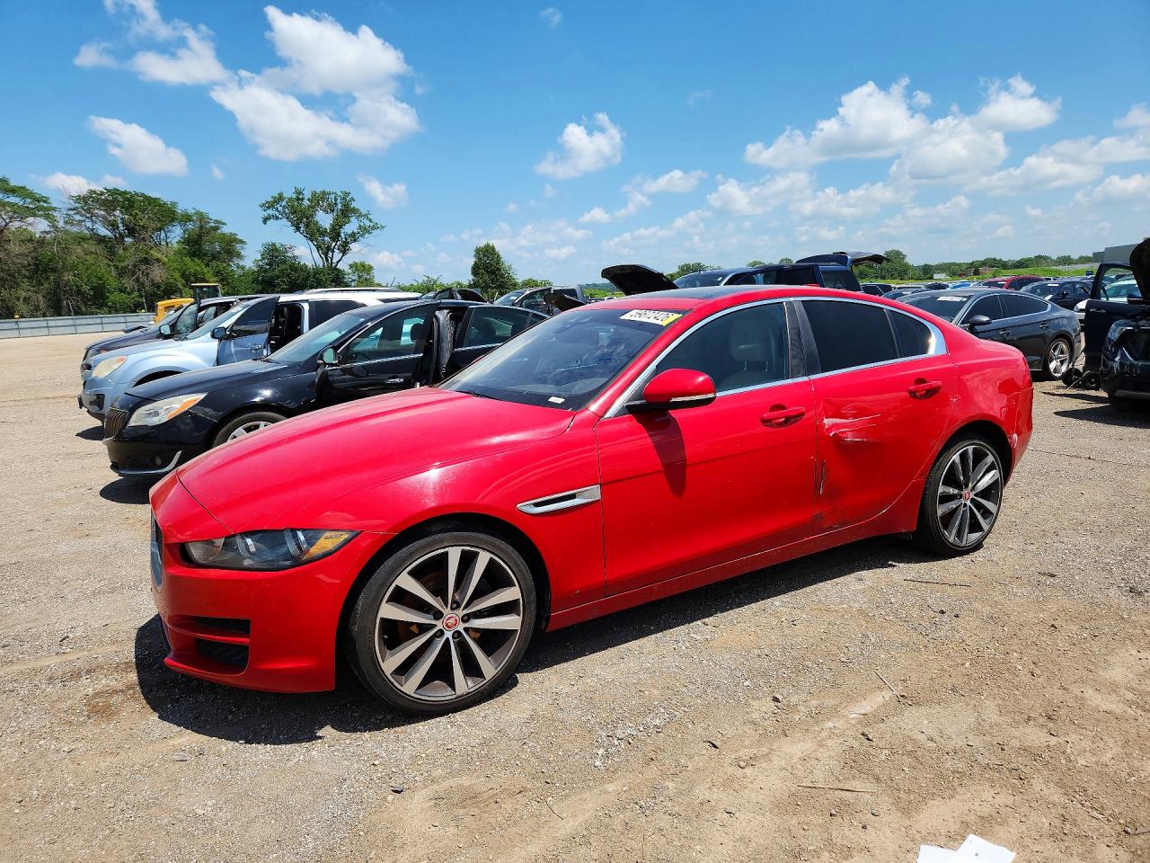 2018 Jaguar XE 25t Prestige, VIN SAJAE4FX7JCP33813 — Side