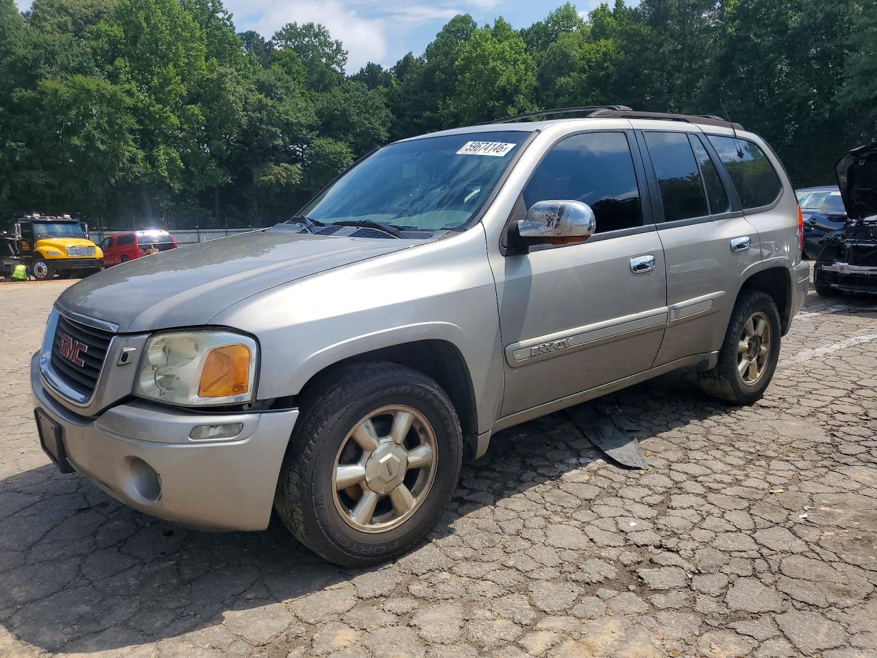 2002 GMC Envoy SLE, VIN 1GKDT13S822141826 — Rear end