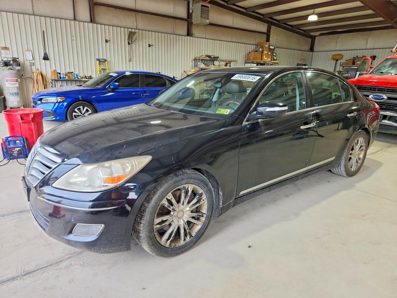 2009 Hyundai Genesis, VIN KMHGC46F89U032110 — Rear end