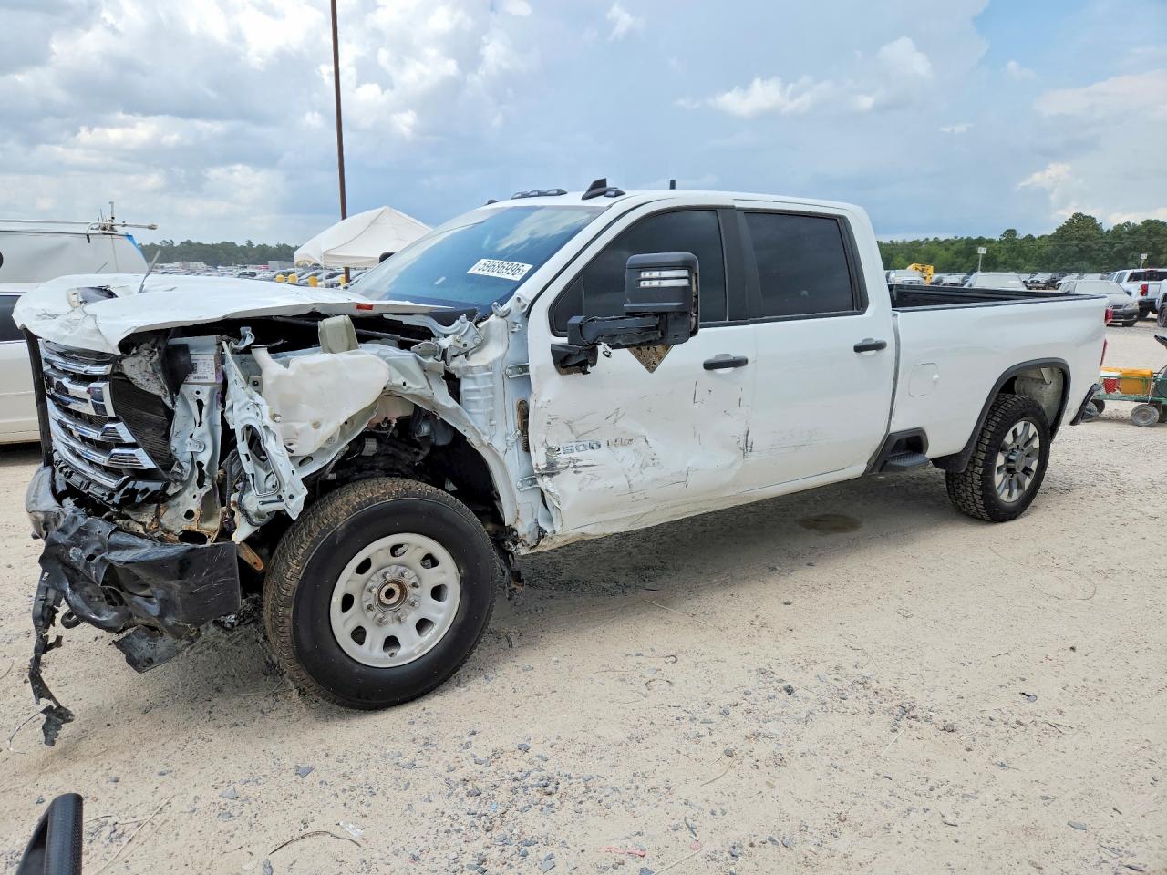 2025 Chevrolet Silverado 2500HD Custom, VIN 1GC4KMEY7SF170292 — Front end