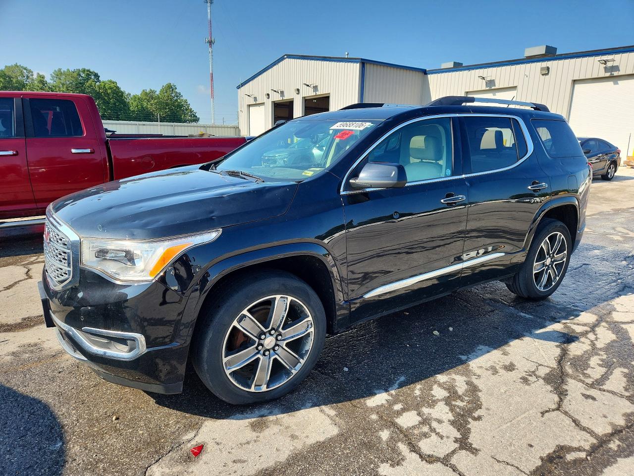 2017 GMC Acadia Denali, VIN 1GKKNPLS0HZ219164 — Град