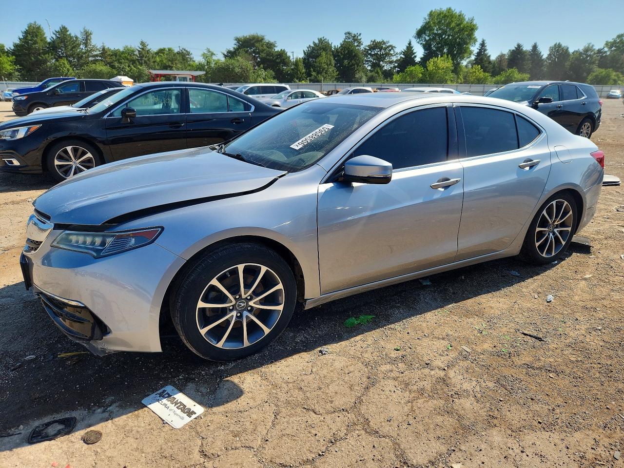 2017 Acura TLX V6 w/Technology Pkg, VIN 19UUB2F55HA002778 — Перед