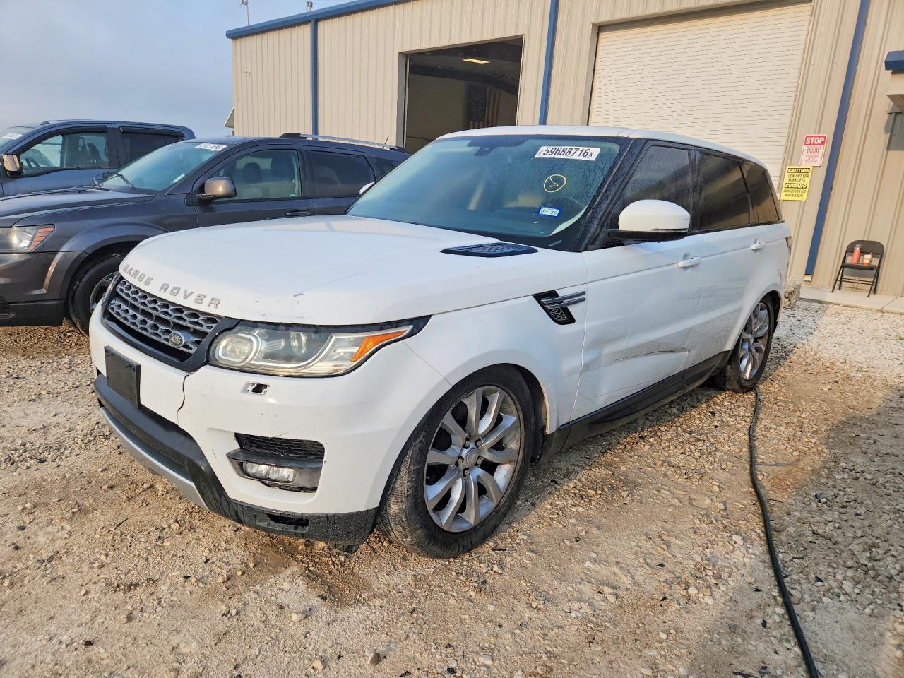 2014 Land Rover Range Rover Sport HSE, VIN SALWR2WF0EA335387 — Minor dents and scratches