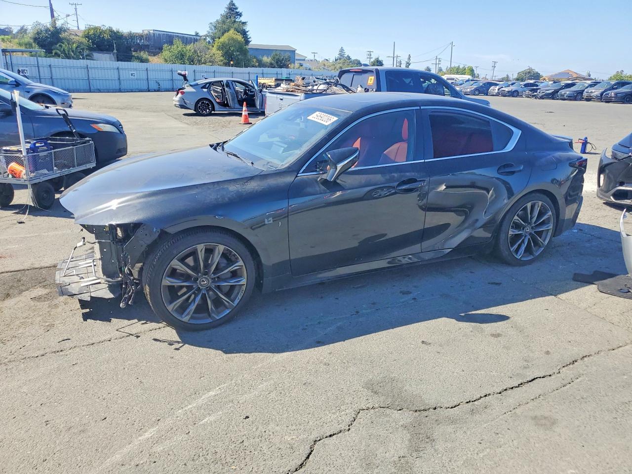 2021 Lexus IS 350 F Sport, VIN JTHGZ1B21M5046811 — Перед