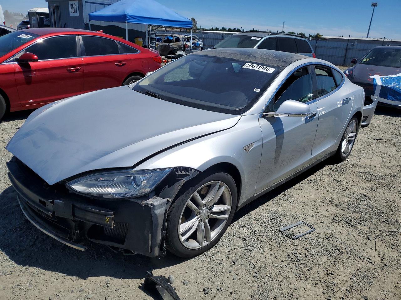 2013 Tesla Model S, VIN 5YJSA1CN5DFP07170 — Front end