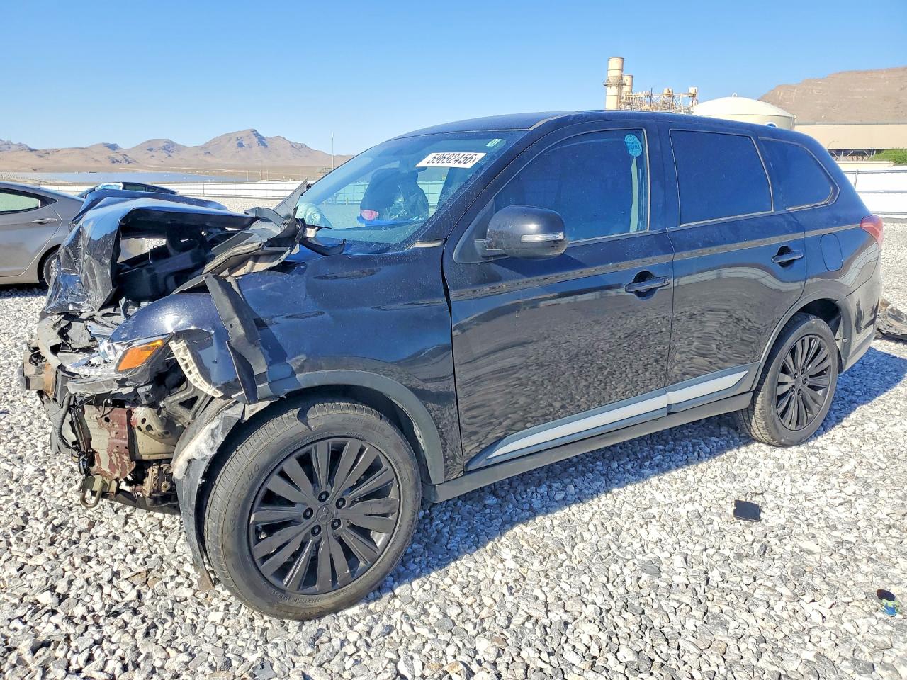 2019 Mitsubishi Outlander ES, VIN JA4AZ3A31KZ050712 — Front end