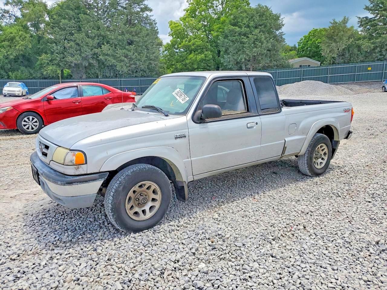 2002 Mazda B-Series DS, VIN 4F4YR46E12TM22175 — Град