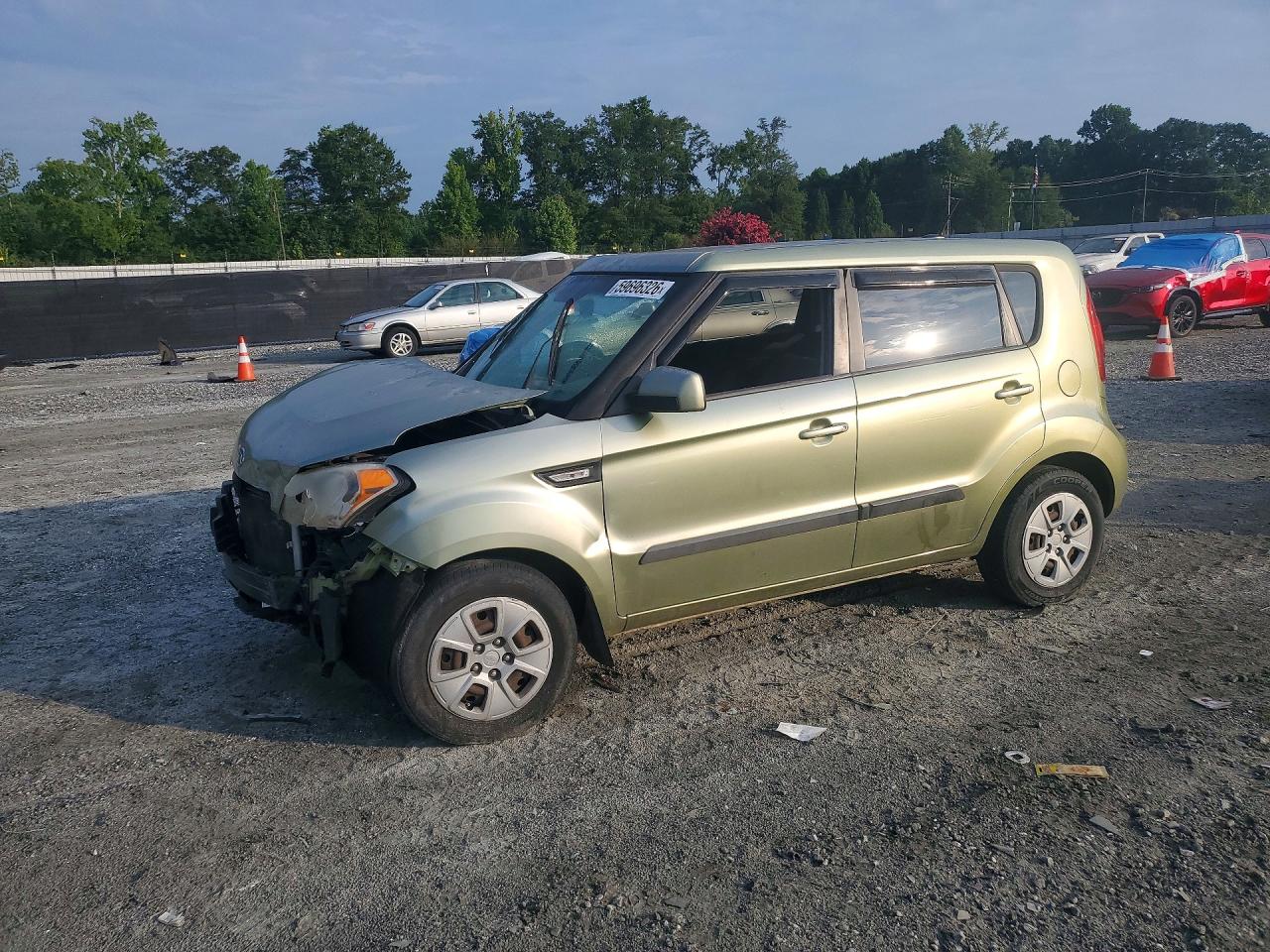 2012 Kia Soul, VIN KNDJT2A52C7429444 — Front end