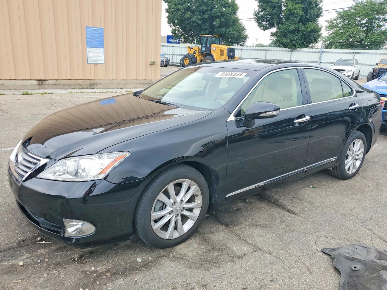 2012 Lexus ES 330, VIN JTHBK1EG6C2479658 — Мелкие вмятины и царапины