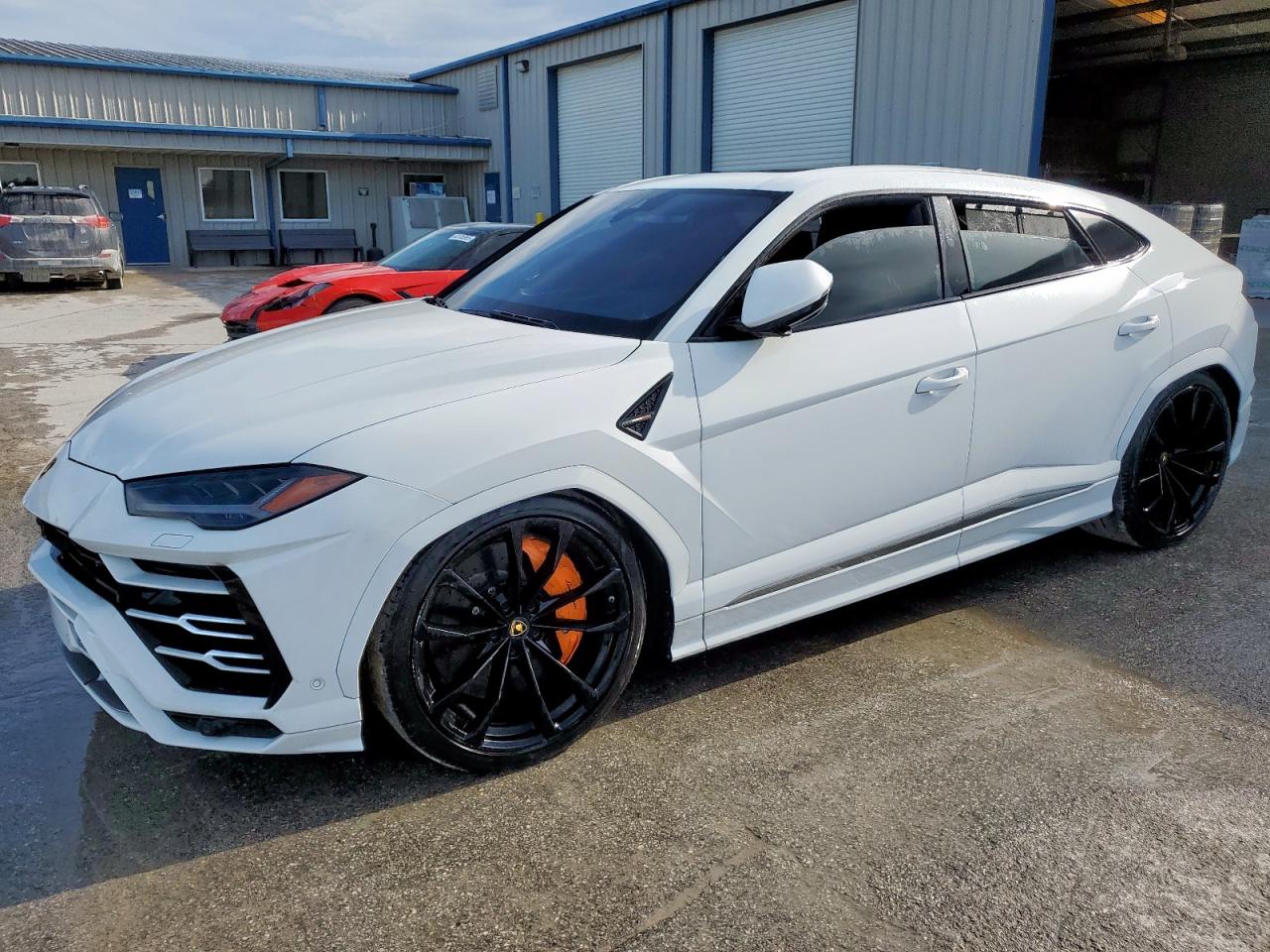 2020 Lamborghini Urus, VIN ZPBUA1ZL1LLA07374 — Minor dents and scratches