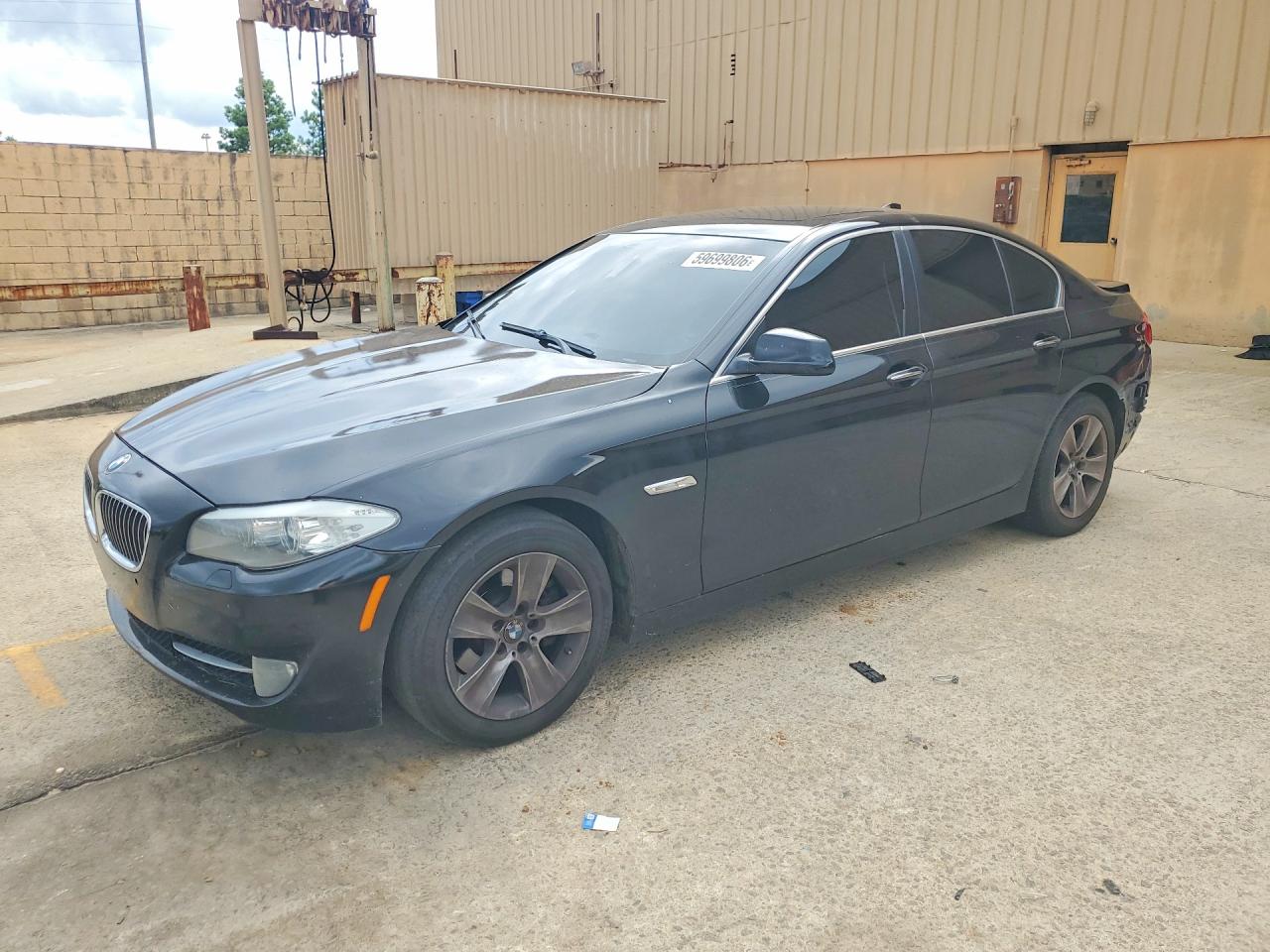 2013 BMW 5 Series 528i, VIN WBAXG5C5XDD230882 — Rear end