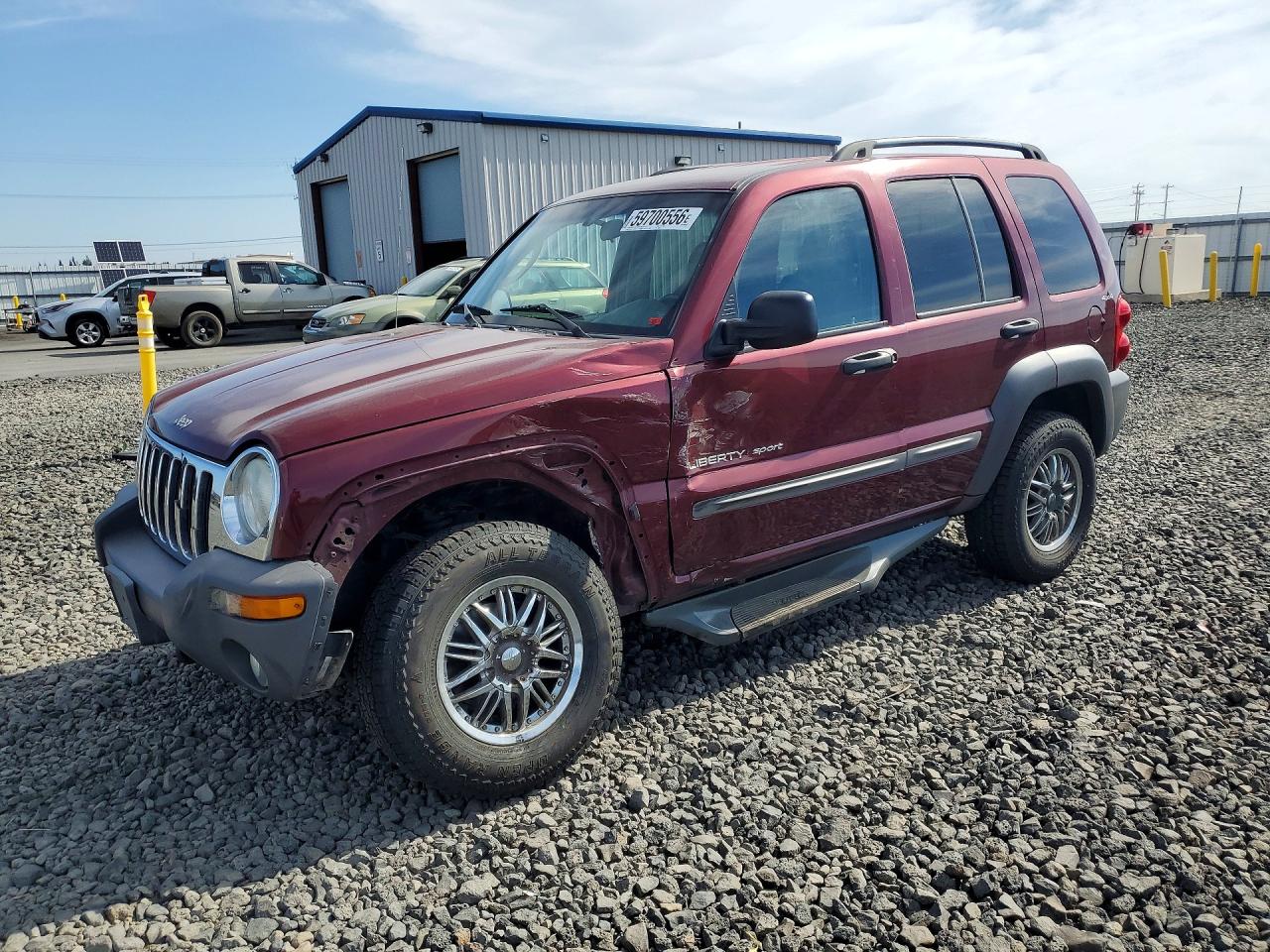 2002 Jeep Liberty Sport, VIN 1J4GL48K12W164211 — Перед