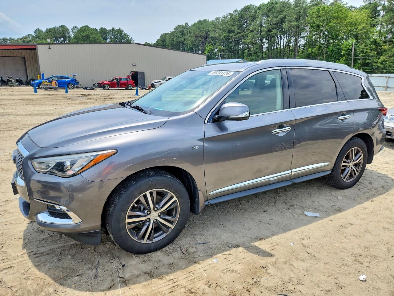 2017 Infiniti QX60, VIN 5N1DL0MM8HC517185 — Side