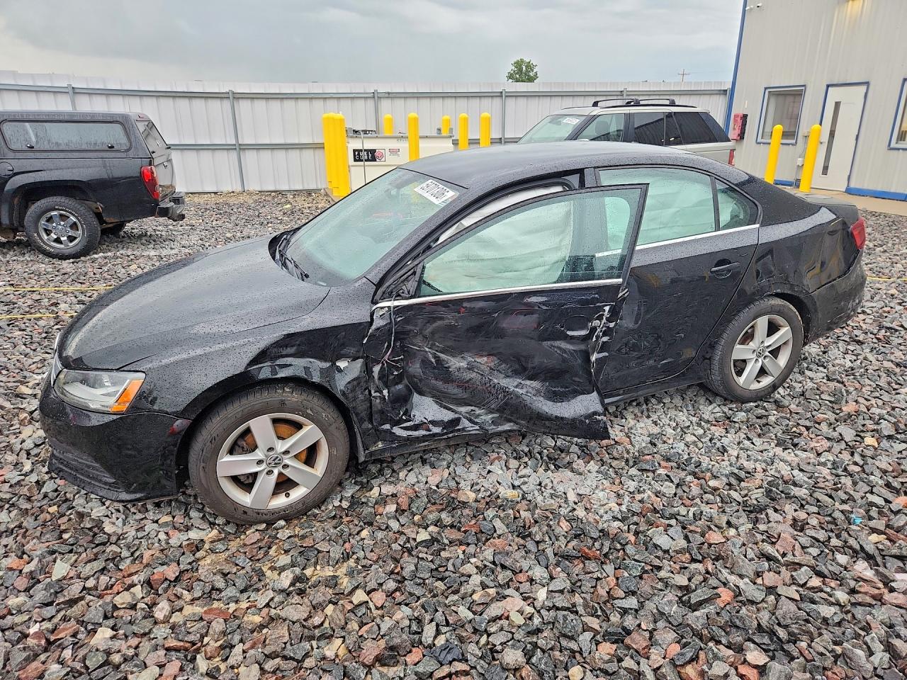 2017 Volkswagen Jetta S, VIN 3VW2B7AJ1HM219817 — Side