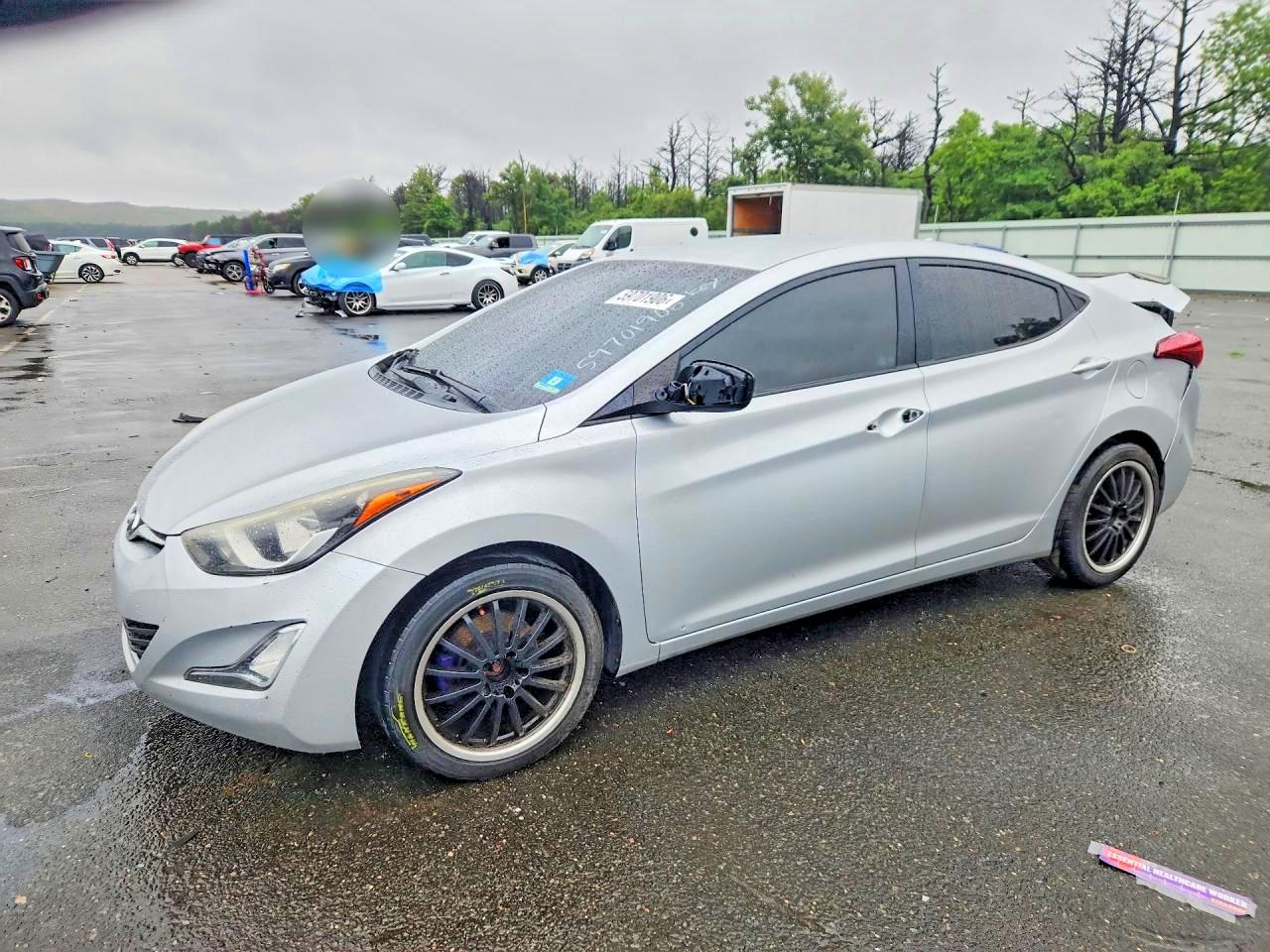 2014 Hyundai Elantra SE, VIN 5NPDH4AE5EH512326 — Rear end