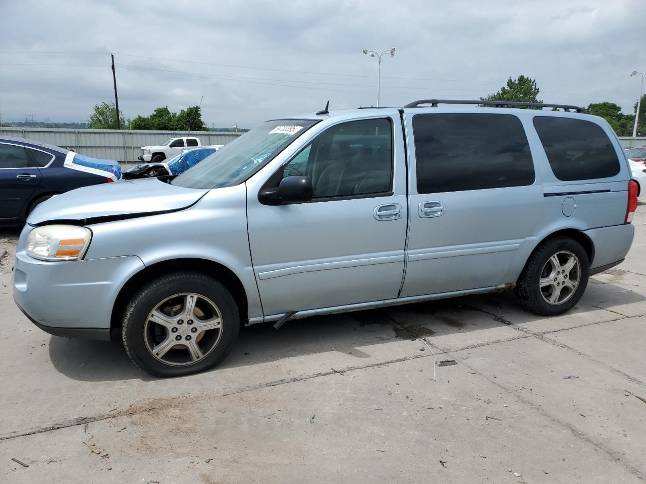 2007 Chevrolet Uplander 1LT, VIN 1GNDV33W87D212076 — Front end