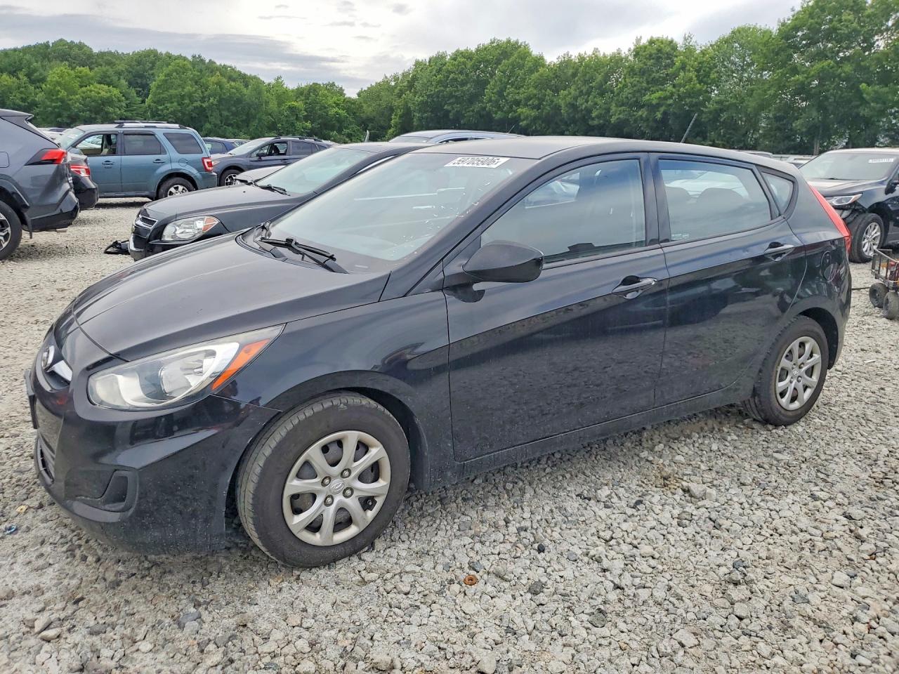 2012 Hyundai Accent GS, VIN KMHCT5AE3CU022613 — Minor dents and scratches