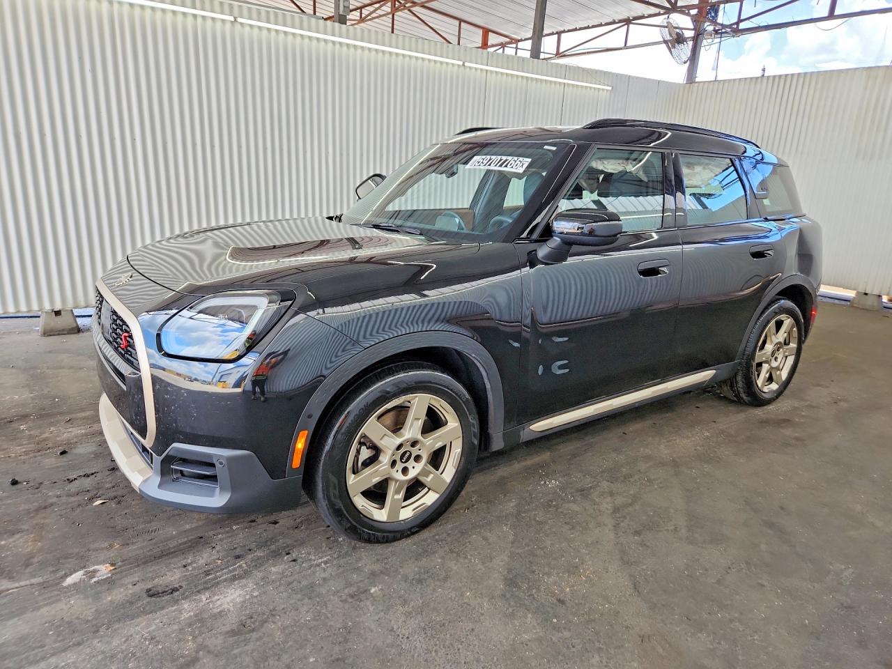 2025 MINI Countryman S, VIN WMZ23GA04S7S18542 — Side
