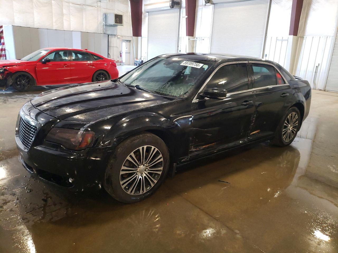 2012 Chrysler 300 S, VIN 2C3CCAJT7CH238418 — Бок