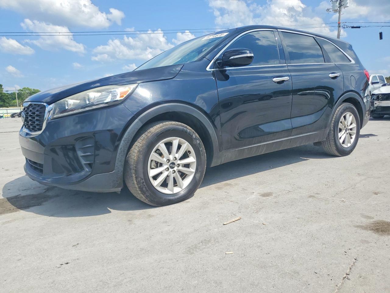 2019 Kia Sorento S, VIN 5XYPG4A54KG481718 — Minor dents and scratches