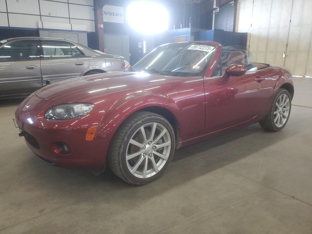 2006 Mazda MX-5 Miata Grand Touring, VIN JM1NC25F760121395 — Front end