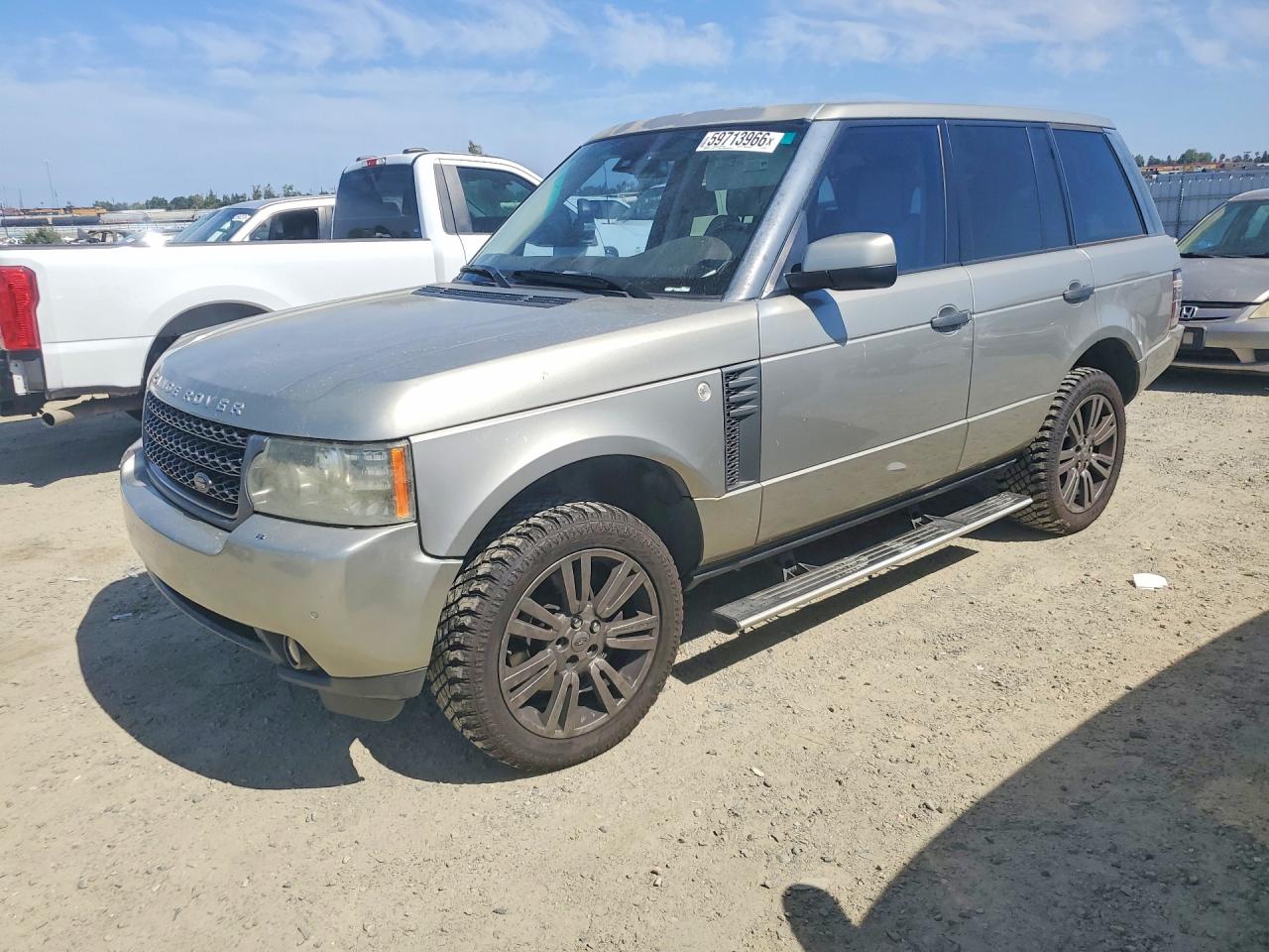 2011 Land Rover Range Rover HSE Lux, VIN SALMF1D42BA351470 — Minor dents and scratches