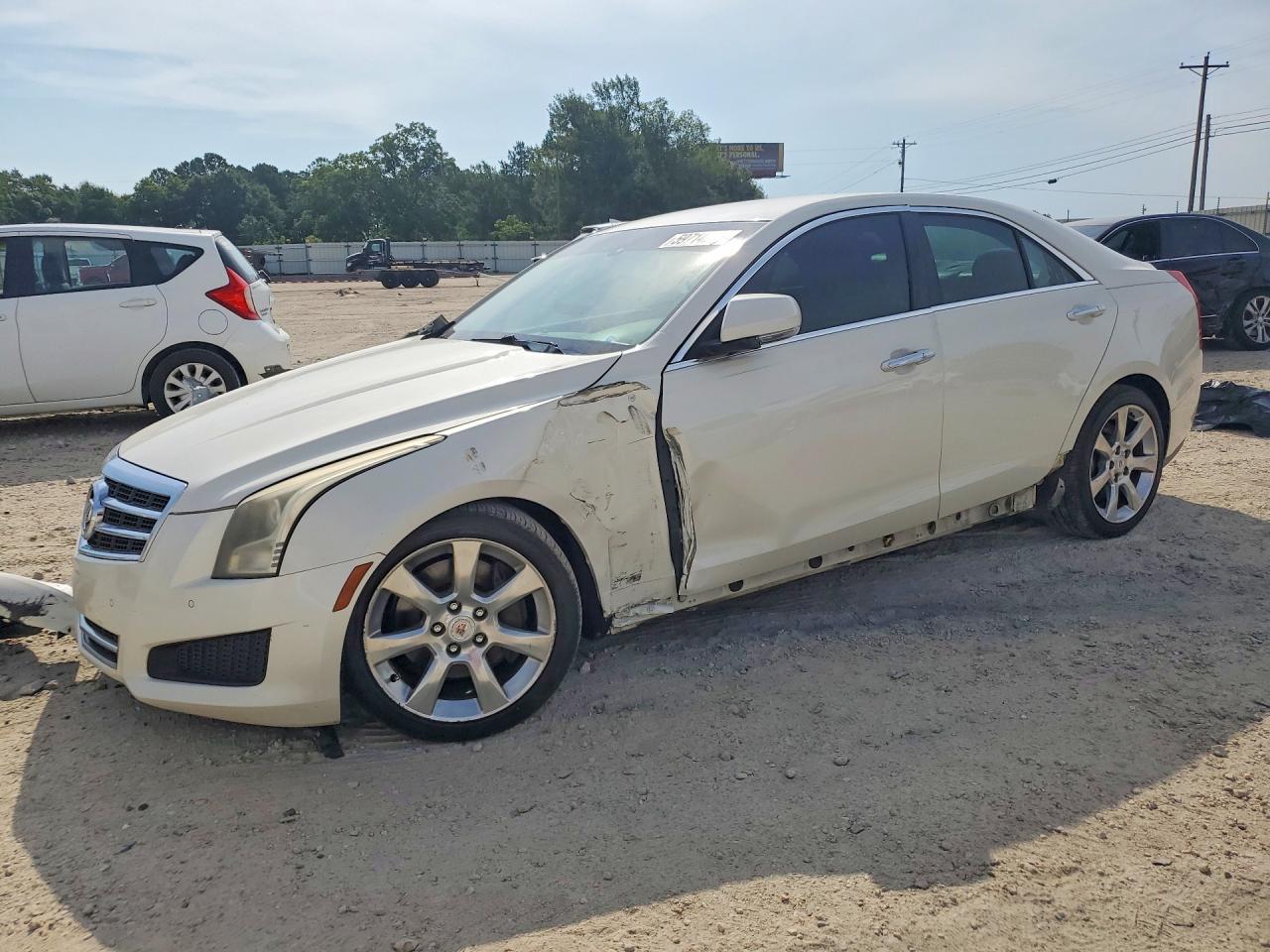 2013 Cadillac ATS Luxury, VIN 1G6AB5RA8D0174625 — Front end