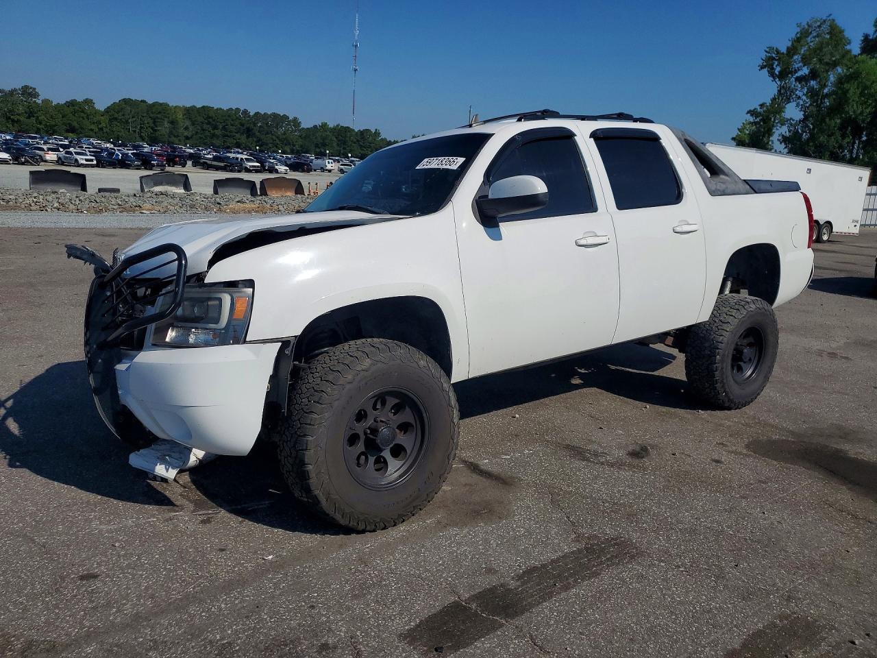 2007 Chevrolet Avalanche 3LT, VIN 3GNEK12317G100277 — Front end